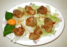 Spicy fried oyster salad